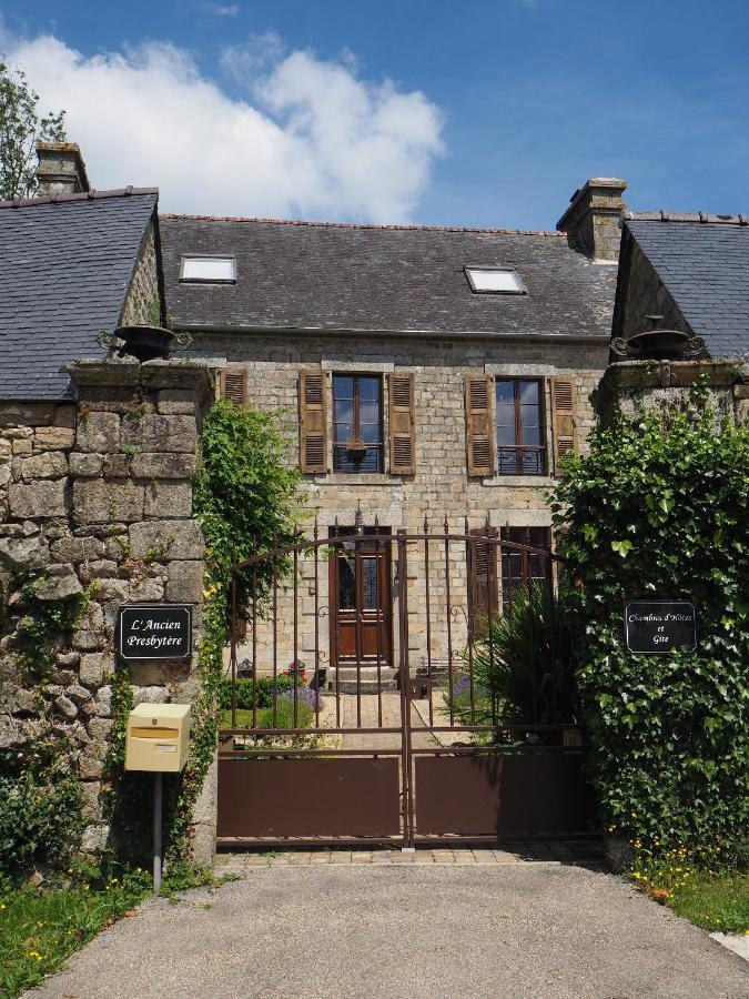 L'Ancien Presbytere Lescouet-Gouarec Exterior photo